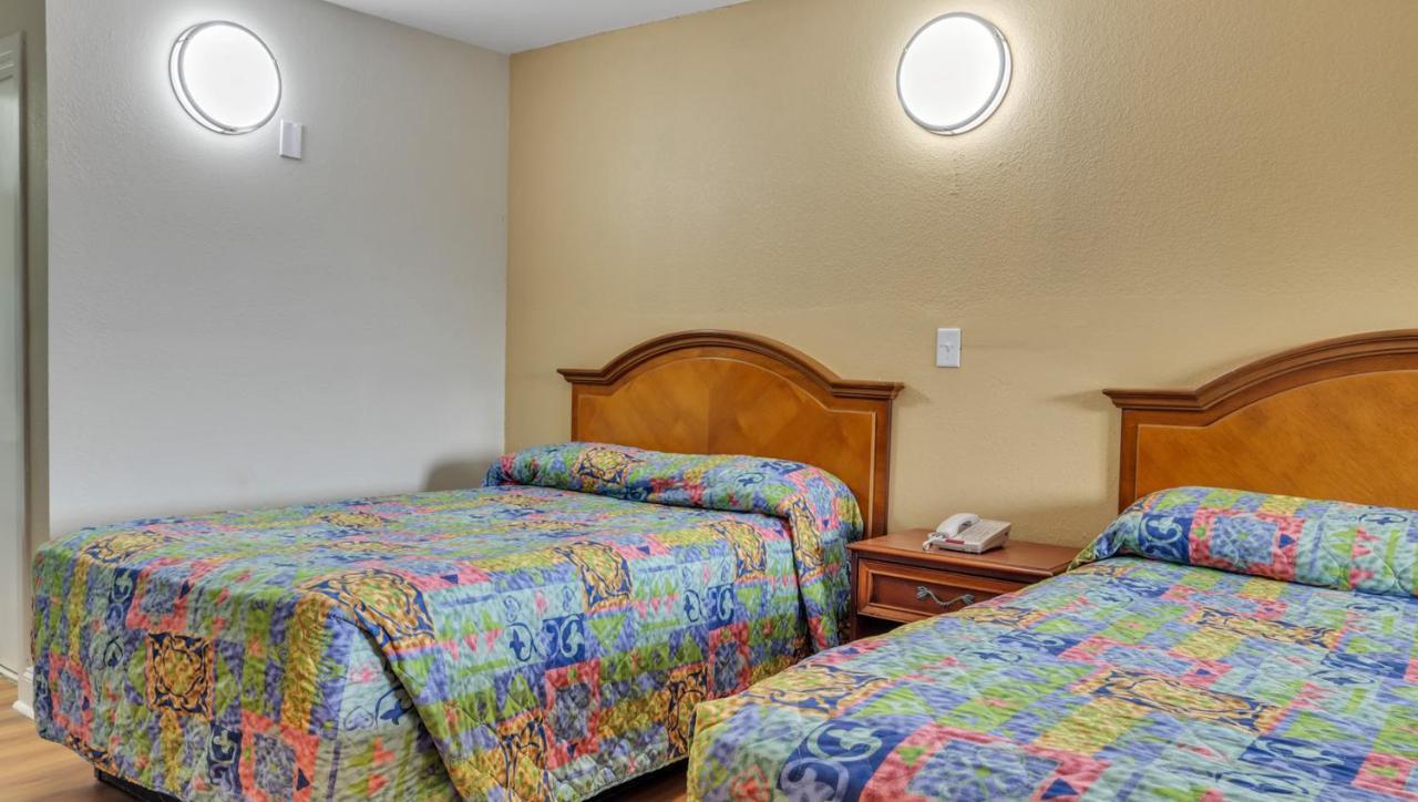 Studios And Suites 4 Less Emporia Emporia